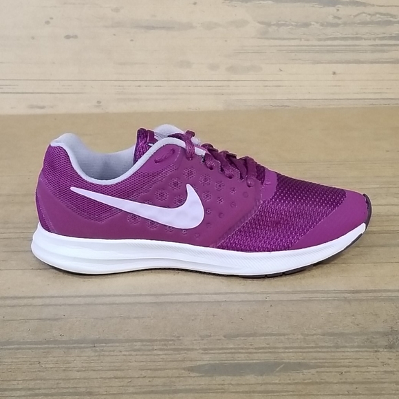 nike sneaker downshifter 7